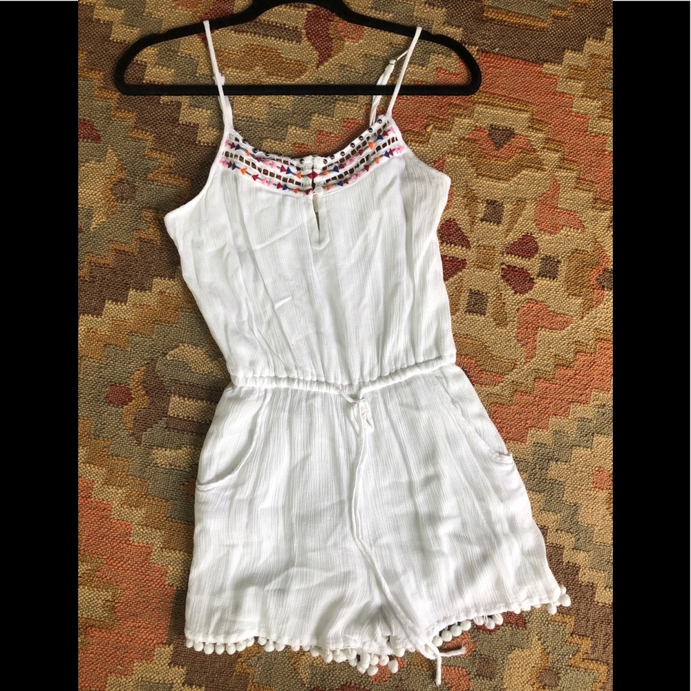 White noodle strap romper with colorful neckline